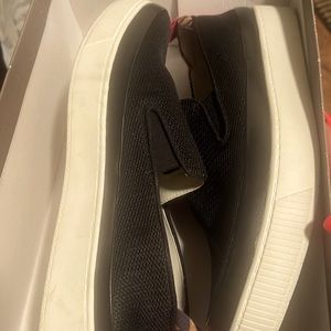 9.5 woman Franco sarto black shoes